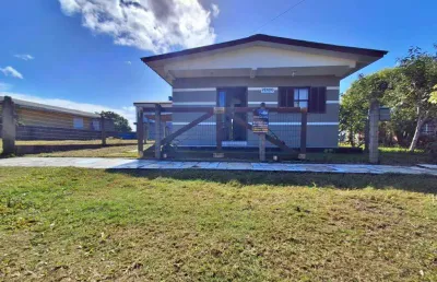 Casa 03 dorm à venda no bairro xangri-lá dos mares com 70 m² de área privativa - 1 vaga de garagem