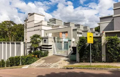 Casa ampla em condomínio de alto padrão com 3 quartos, sendo 1 suite, 2 vagas e muito espaço - campo comprido