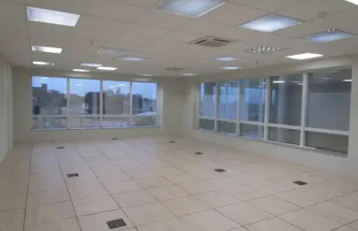 Conjunto comercial de alto padrão próximo ao metrô são judas!