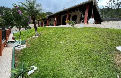 Linda casa com vista para o mar na praia de são miguel, penha-sc