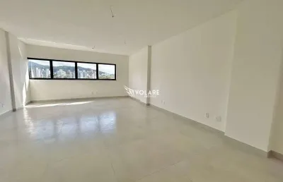 Sala comercial para locação com 40 m², no centro de blumenau!