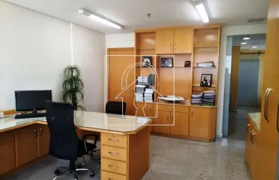 Excelente conjunto comercial de 105m² ao lado do tribunal de justiça
