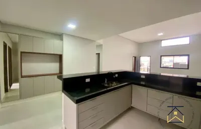 Casa em condomínio fechado com 3 quartos à venda na rua vinte e sete, 88, jardins do império, indaiatuba, 140 m2 por r$ 900.000
