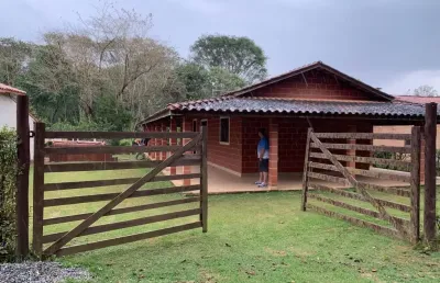 Chácara / sítio com 3 quartos à venda na Rua Brigadeiro Aguiar, 5000, Jacaré, Santa Branca