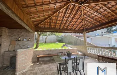 Casa com 5 quartos à venda na Avenida Ângelo Fornazaro, Vila Silviânia, Carapicuíba