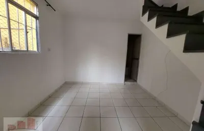 Casa com 1 quarto para alugar na Rua João Paulo I, 110b, Centro, Diadema