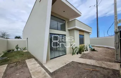 Casa muito bem localizada com  3 quartos à venda, verdes mares - rio das ostras/rj