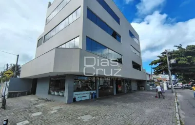 Sala no centro de rio das ostras com 40m², localização top!