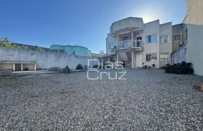 Apartamento térreo no bairro cidade praiana, perfeito para quem busca economia e tudo perto de casa.