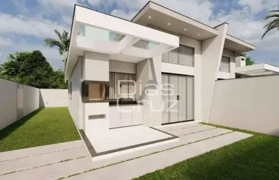 Excelente casa linear independente com pé direito alto a 700 metros da praia do enseada!