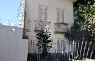 Casa duplex 4 quartos 200 mts salas banheiros copa cozinha 5 vagas próximo uruguai tijuca oportunidade!