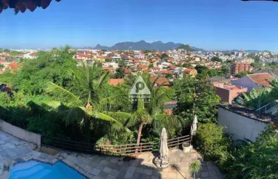 Casa quadriplex em condomínio 5 quartos 3 suites com hidro sala 3 ambientes varandas e garagem