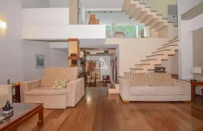 Casa condomínio triplex 3 quartos 1 suíte 4 vagas quintal piscina, sauna e churrasqueira em vila izabel e tijuca oportunidade!