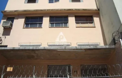 Predio 2 andares com loja no térreo, elevador, estacionamento, 4 banheiros, 8 salas, 2 recepções na praça da bandeira. oportunidade!