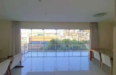 Apartamento , 3qts, 2 vaga, varanda , 550 metro metro