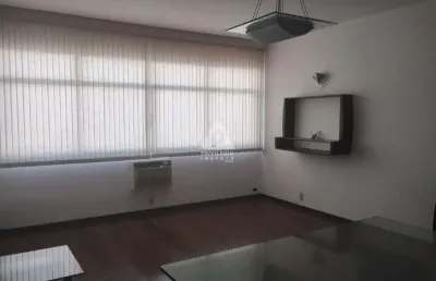 Apartamento à venda com 4 quartos, sendo 1 suíte, vaga na escritura, em rua valorizada próximo ao metrô da uruguai.