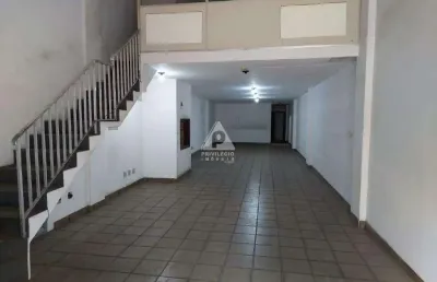 Galpão a venda, 3 pavimentos, 2 banheiros, 1 cozinha ampla, rio comprido-rj