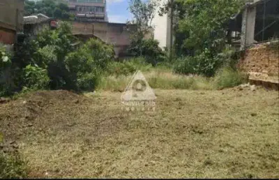 Vende-se terreno: excelente localização próximo ao metrô