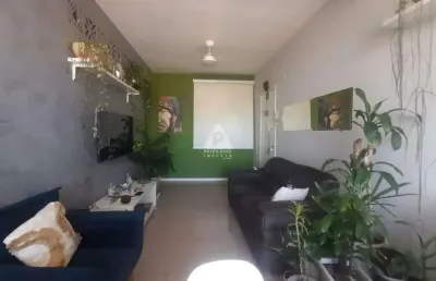 Apartamento no centro para vender na rua do santana próximo a presidente vargas andar alto vista livre.