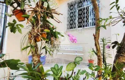 Apartamento 3 quartos amplos, boa localização próximo a praça e comércio