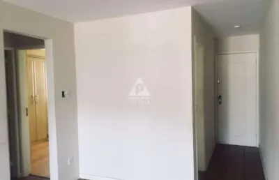 Apartamento 2 quartos, de frente varanda , sol da manhã, sala, cozinha c/área conjugada, vaga escritura, com acessibilidade, no coração do grajaú