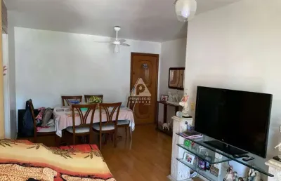 Apto 2 quartos com varanda em vila isabel varandão 1 suite sala cozinha c/área conjugada vaga escritura