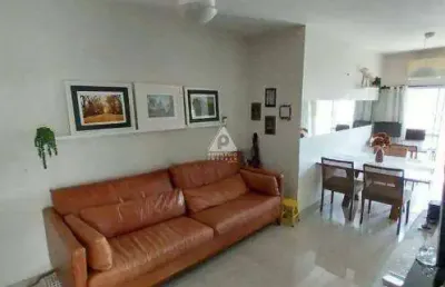 Apartamento de 2 quartos à venda, com varanda, piscina em ótima localização