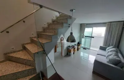 Cobertura 2 quartos sendo 1 suite com 2 vagas na escritura, prédio com infraestrutura.
