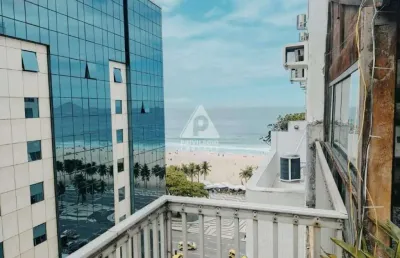 Cobertura incrível em copacabana com vista lateral para o mar. luxo, conforto e localização privilegiada. imperdível!