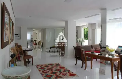 Jardim oceânico: magnífica cobertura duplex 585m² - quadra da praia e vista!