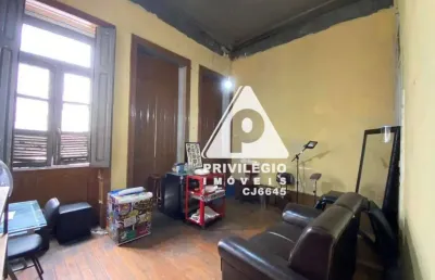Sobrado à venda, 14 quartos, 2 suítes, centro - rio de janeiro/rj