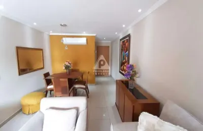 Apartamento exclusivo em condomínio seleto - 2 vagas!