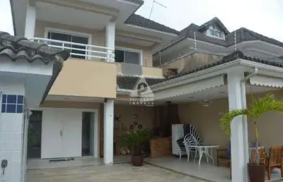 Casa triplex no condomínio terra américas no recreio dos bandeirantes com 4 suítes