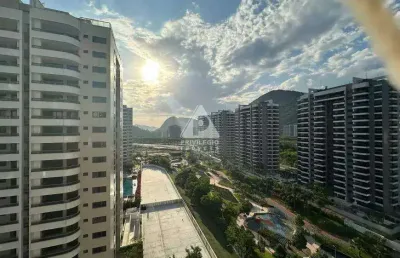 Apartamento modernizado com 3 quartos, 3 banheiros,1 suíte e 2 vagas de garagem no ilha pura