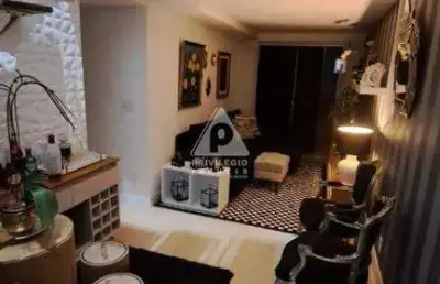 Cobertura duplex com 4 quartos, em condomínio com total infraestrutura na freguesia de jacarepaguá!