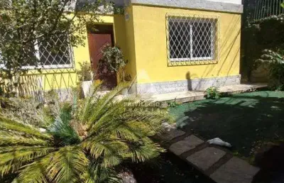 Casa 4 quartos sendo 3 suites com campo futebol e terreno com 1.080 m² - valparaíso - petrópolis/rj