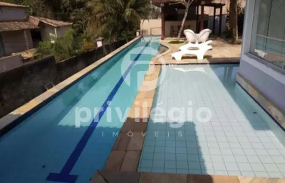 Casa com lazer de clube em vargem grande: 7 quartos, piscina e sauna. condominio quinta do morgado