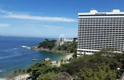 Casa duplex vista mar com 2 vagas de garagem e 2 aptos suítes no anexo