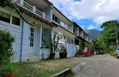 Casa maravilhosa em condomínio fechado: triplex. 4 qtos. 2 stes. infra total de lazer