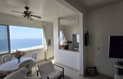 Apartamento de 3 quartos a venda na avenida atlântica frontal.
