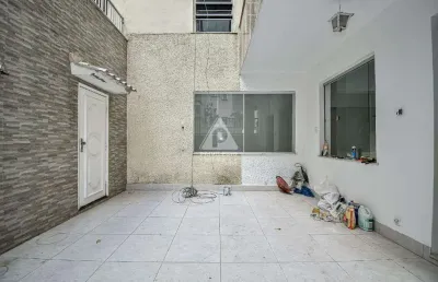 Av atlântica amplo apartamento com área externa 2 salas 3 quartos sendo 1 suíte e dependência completa