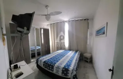 Excelente casa de vila residencial com 3 quartos, terraço com churrasqueira e 2 vagas de garagem