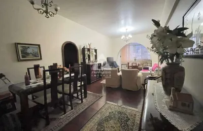 Apartamento em rua nobre, vista cristo!!! 3 quartos e vaga