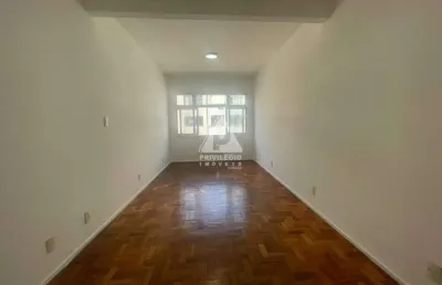 Quarto saleta próximo da praia no coração de copacabana