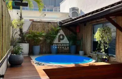Cobertura duplex totalmente reformada, pronta para morar! no humaitá