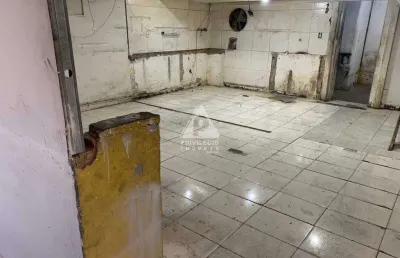 Loja com mezanino, de frente, rua movimentada, localização próxima a central do brasil, praça da república, sambódromo, inca, colado no bairro de fáti