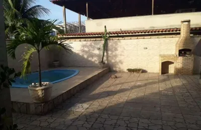 Ótima casa duplex , com acessos independentes.1º pavimento , garagem 2 carros,loja para rua,sala,3 quartos,cozinha,banheiro,área de serviço,área exter