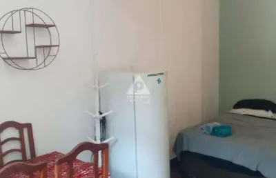 Conjugado reformado e mobiliado a venda em ipanema!