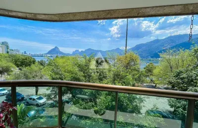 Apartamento reformado de 153m² na lagoa com 3 suítes, vista magnífica e 3 vagas