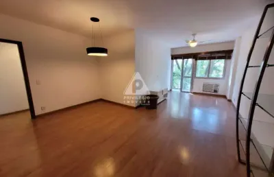 Apartamento reformado 3 quartos (1 suíte), varanda ampla e 2 vagas em laranjeiras - pronto para morar
